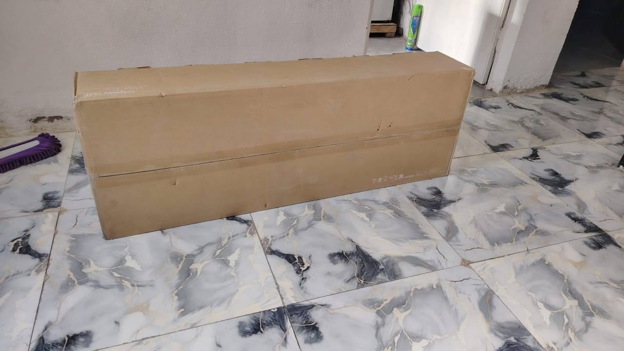 السلام عليكم ورحمة الله
شباب هاي شاشه اريد ابيعها 

سعر شاشه  مليون 610 الف 

استعمالها فقط ساعه وحده

***********
