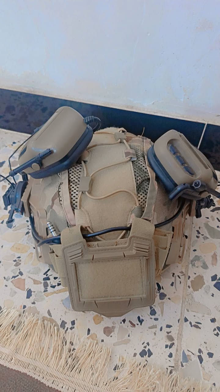 السلام عليكم خوذه اصليه الألياف وبصطال عادي جديد البيع اثنينهن 90الف شراي يتصل او يدخل وتساب  ***********
