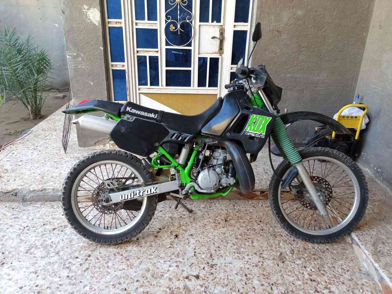السلام عليكم
قفاز ياباني 
Kawasaki KDX 250cc
موديل 1990
المكان ميسان العمارة 
السعر 12$
الدراجه رمبه ماماشيه 
رقم الهاتف ***********
