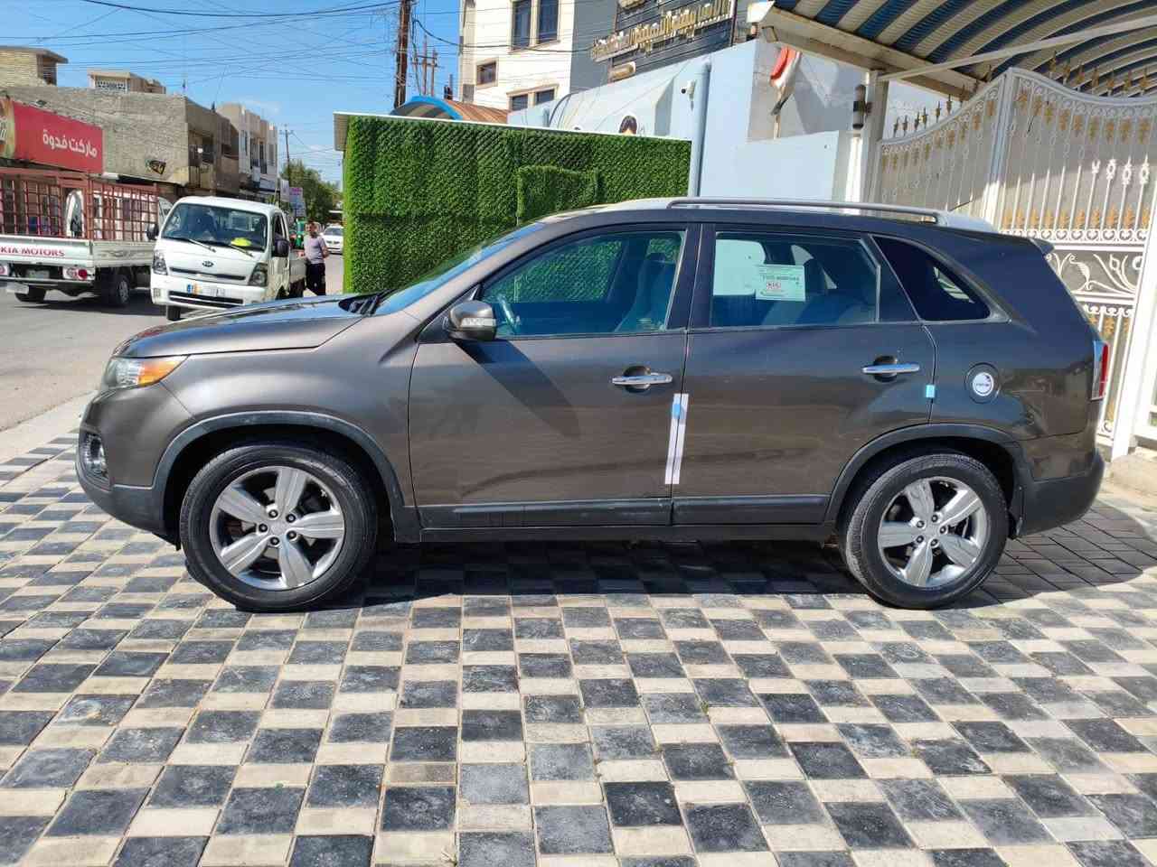 السلام عليكم
سورنتو موديل 2013 
وارد أمريكي حادثها جاملغ والبنيد جاملغ مبدل وبنيد نفسه مصلح فول مواصفات عدا الفتحه بصمه تحكمات كشن كهرباء شاشه جبيره كامره دواره يادات نيكل ويل كب محرك 4 سلندر تبريد ثلج السياره رقم بغداد بسمي مكاني بغداد صدر امامي خلفي تخم تاير محرك وكير مكفولات جاهزه السياره من كلشي وبالعافيه ع الياخذهه السعر 120 وبيه مجال لشراي يتصل مكاني بغداد ***********
