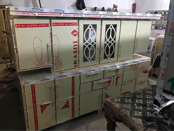 تخفيضات كاونترات مترين ونص  شرط شرط التزكام بليت واحد ملم نرماده حفر جرارات شفط نقش cnc تاج وكلوبات شغل درجه اولى ٤٨٥ واذا وياه سنك متر وربع مرمر يصير ب٦٨٥ اللون حسب الطلب العنوان ناصريه شارع الاخلاص *********** ناصرية
