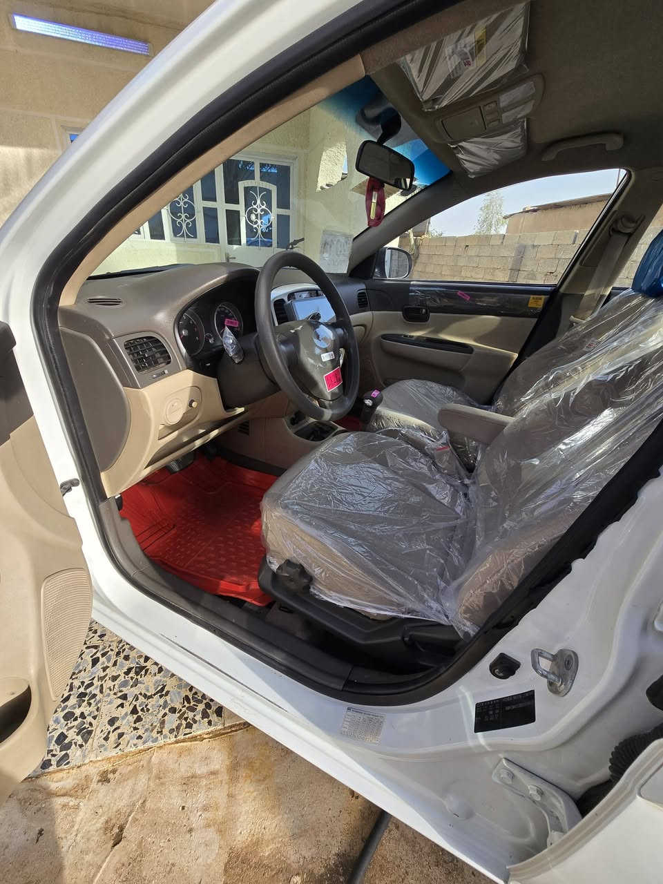 السلام عليكم اكسنت مقدس ٢٠١١ لبيع
شركة العامه سياره غير ذني بل سونار ماكو سياره كلش حلوه وحله من صوره بعد رقم صاحب السياره *********** بكان السياره بغداد بسمايه
