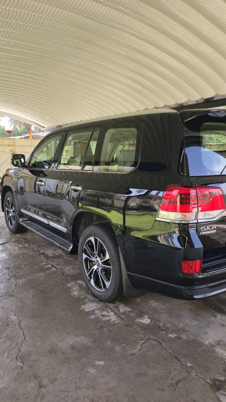 السلام عليكم ورحمة الله
لاندكروز موديل 2021 بحريني باب أول فول مواصفات رقم بغداد الجديد بأسمي تحويل مباشر ماشية 90 الف كيلو مكفولة من الصبغ والحادث والتبديل والبارد كفالة عامة...
محرك 6 سلندر
بصمة أبواب أربعة وبصمة تشغيل وتشغيل عن بعد/ فتحة سقف/ كشنات جلد جوزي كشنات كهرباء/ 7راكب/ زراك لايت/ شاحن وايرلس/ صندوق كهرباء وشفط/ مري شفط وقلاب/ اربعة كامرات/ فور ويل/ حساس أمامي وخلفي أصلي/ ثلاث قطع تبريد/ ثلاجة/ وبعد اكو مواصفات معروفة للجناي...
مكاني بغداد الدورة هوررجب...
السعر 545 ورقة وبيها قليل للشراي 
***********
***********
