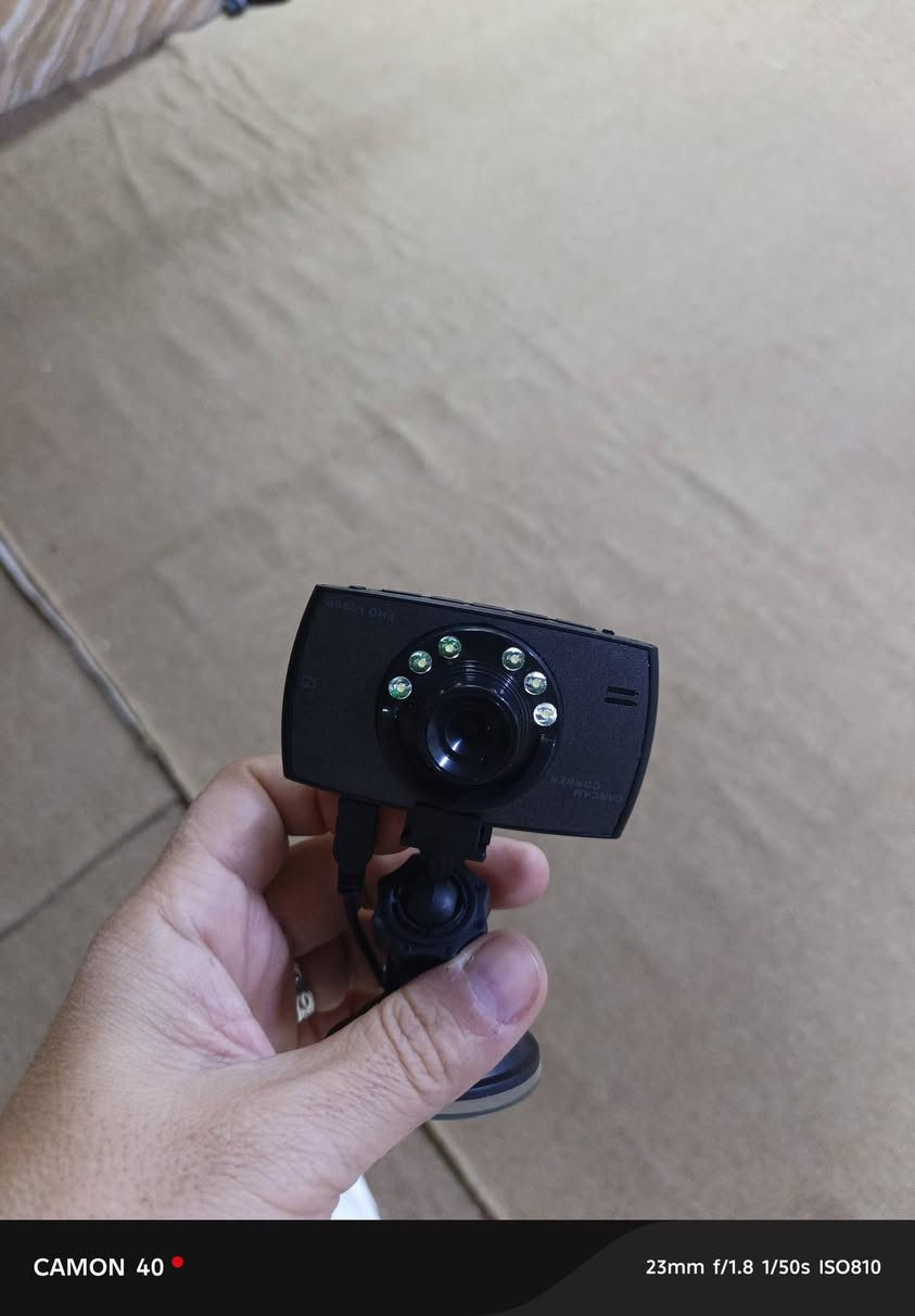 السلام عليكم من رخصت الادمن 
غراضةلبيع دركه كرستال جديده لوك بدون صبغ كامره داش كام شاشه جي بي اس ناطق عربي ***********
