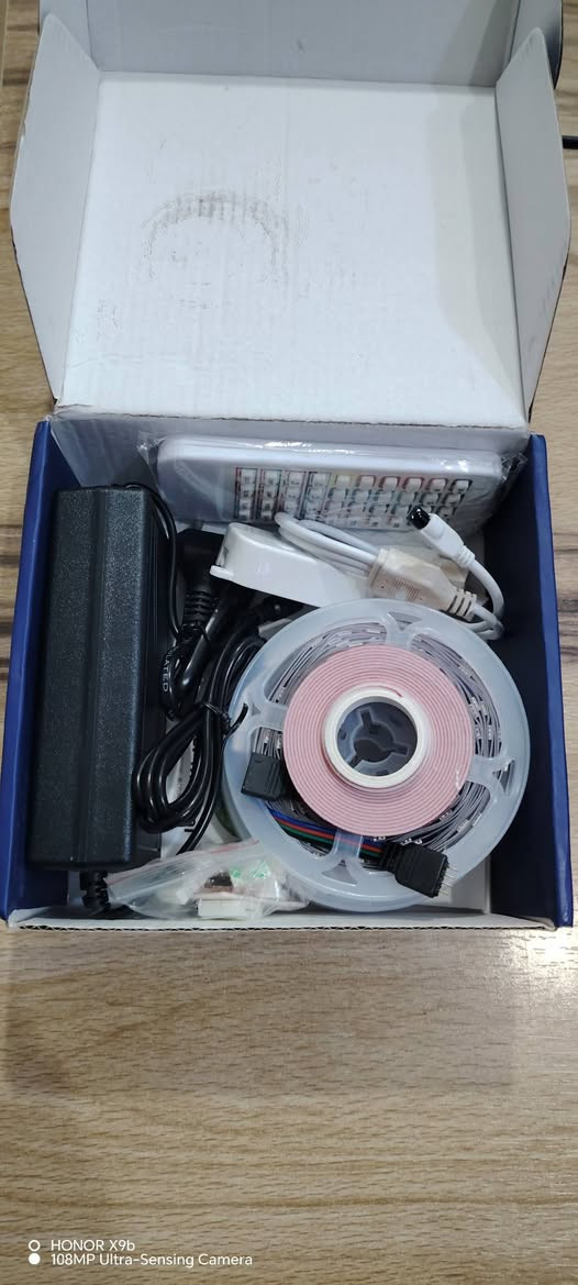 السلام عليكم
غراض للبيع
▫️فانات 3 إدخال وحده إخراج سعر الوحده 6 الف
▫️كيبل RGB للكارت يصير فوك الكيبل الأساسي فقط اضائه ما يأثر ع الاداء 20 الف
▫️كت فانات بدون RGB ▫️كيبل بور واحد تخلص من هوسه الوايرات 25 شامل التوصيل
▫️نشره طول 15 متر كل 5 وحد وياها القطع لي تتوصل وحده بالثانيه وريموت كنترول هواي مودات بيها ألوانها كلش حلوه سعرها 15 ألف
توصيل موجود
واتس ***********
