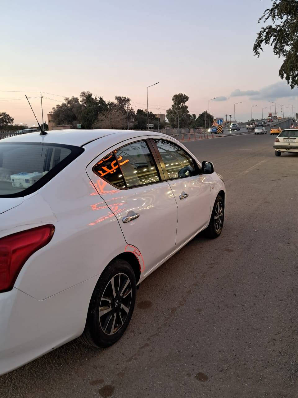 سلام علیکم
نیسان صني
مودیل 2022

سنويّة هزة جديد لحد 2027
بي شبر من هلال صبغ فقط
صدر تايرات جديد 
كير محرك بشرط بدون صوت بخار
ويل كروم
شرط تحويل غرامات
سعر 116 بی مجال قلیل
***********
عنوان کرکوک

نیسان سەنی 2022

سەنەوی تازەیە تا 2027
یەک بست سبوغ فقط
چوار تایەی تازە
گێر و مەکینەی بە شەرت بەبێ سەوت و بوخار 
ویل کرۆم 
شرطی تحویل و غرامه
سعری 116 و مەجالێ کەم
