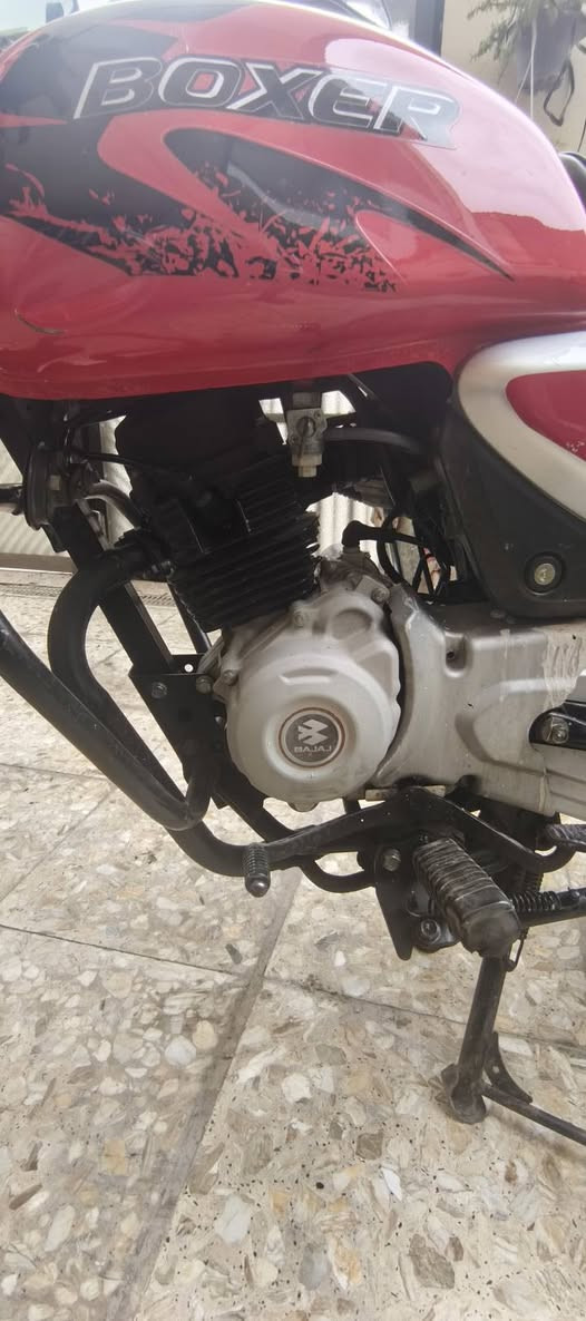 سلام عليكم بوكسر ٢٠٢٢رقم بغداد نكليزي.بسمي تحويل ثاني يوم محرك مامفتوح بلادي شركه  كلوب زنون   جيب فيتر. وفحص كفاله بغداد الطالبيه سعره مليونين وميه( ٢١٠٠٠٠٠)وبيه مجال (***********)
