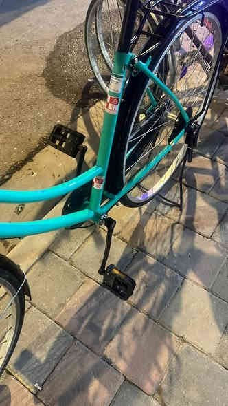 باسكل 27 بعده فول نضافه فول الفول تجي شوف بعينك كل غراضه جدد بعدهن جديده سعره 130 وبي مجال  مكان المحل خمسه كيلو مقابيل مول الالوسي ع خدمي ***********
