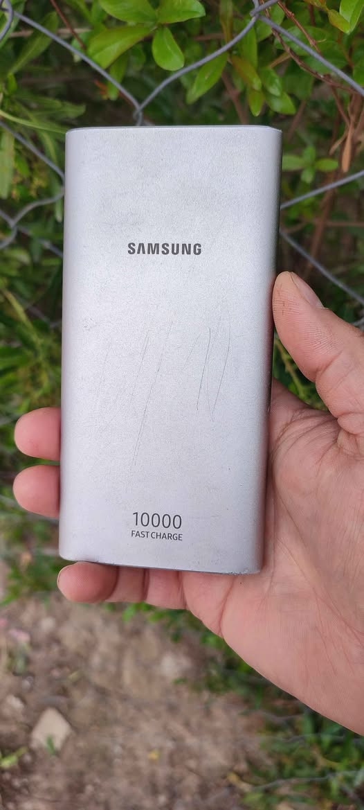 باور بنك سامسونج 10000mAh شحن سريع كركوك, العراق


**إذا كنت صاحب هذا الإعلان وتريد حذفه لأي سبب، رجاءا أرسل رسالة إلى الدعم الفني**