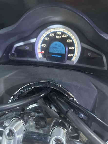 سعرع ٣٥ باسمي جديده جدا مرقمه بغداد Pcx     رقمي *********** جيل الثاني
