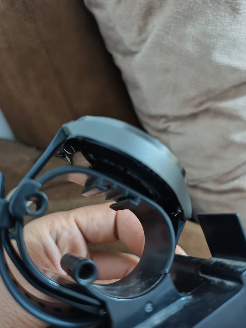 السلام عليكم ساعه كوستك اصليه
بلوثوت اتصال موصفاته تقيس ضغط
الدم دقات القلب ردجات حرارت الجسم هواي
بيه مواصفات شاشه ديو اموليد حجن الساعه 50
السعر 125وبيه مجال نجف قرية الغدير او مراوس بتلفون


**إذا كنت صاحب هذا الإعلان وتريد حذفه لأي سبب، رجاءا أرسل رسالة إلى الدعم الفني**