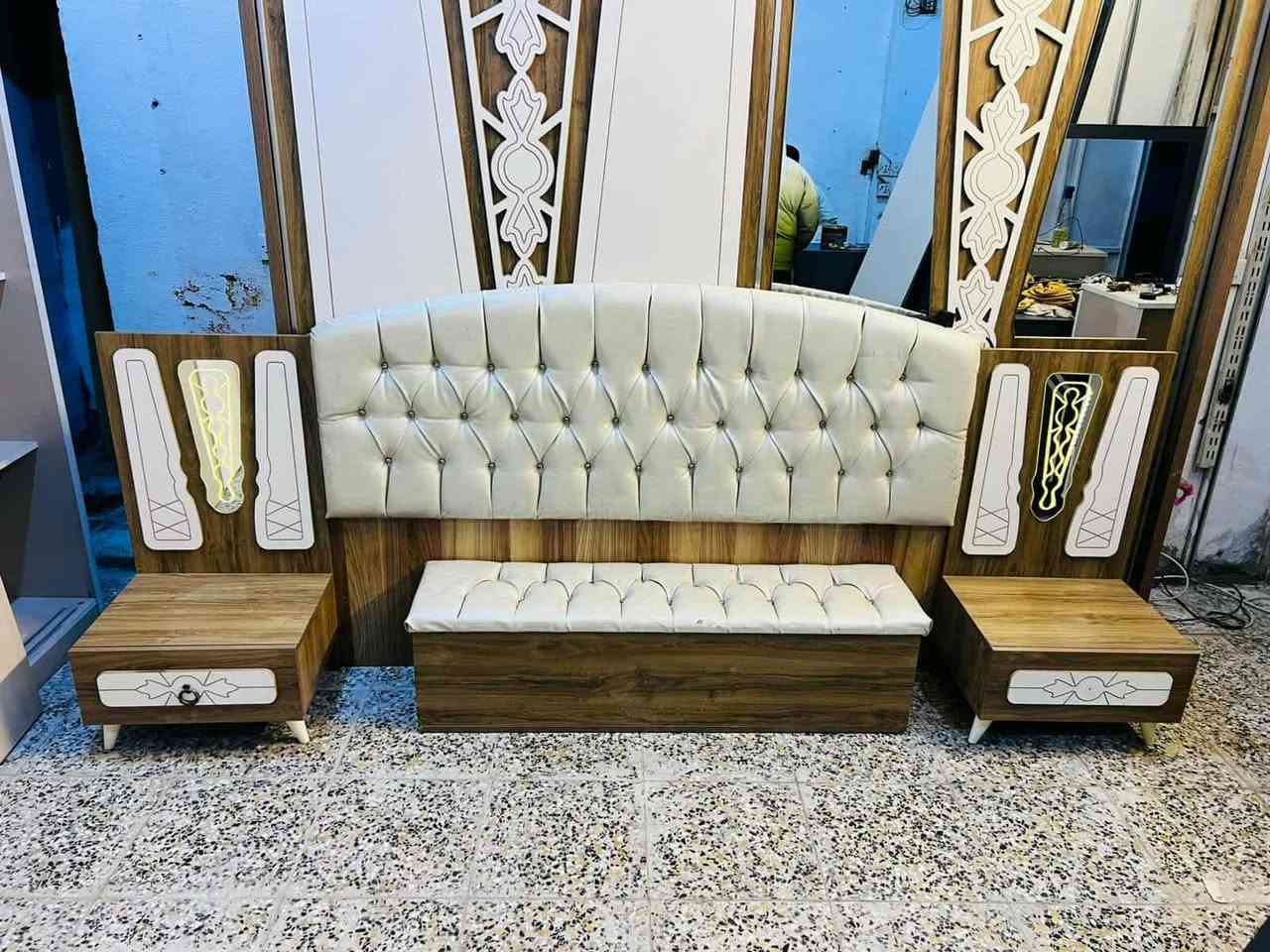 غرفه تركي عنوان بغداد نضافه 100/80توصيل مجاني داخل بغداد.. ومحافضات بكروا  ال شراي يتفضل وتساب ***********
