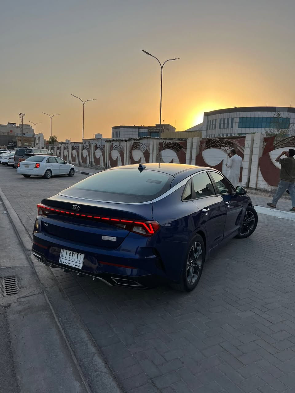 K5خليجي2021 شركه الدوليه العراقي باقي عليها سنه اقساط استقطاع مباشر مواصفات فوك النص فول بصمه تشغيل عن بعد شاشه جبير لد خلفي كامل لون مميز السياره بيها قطعتين تبديل باب وجاملغ جه الصدر وشويه تكمه الجامه بيها صبغ استفسار  مكانها البصره ***********
