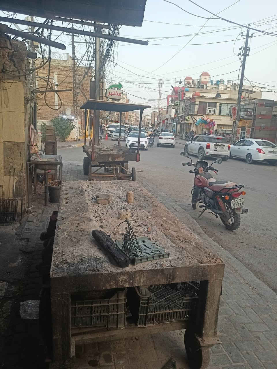 مخبز كامل التجهيزات من عجانه+ثلاجه+مجمده +ثنين تنانير +غرفتين+صحيات +مكانه بغداد الكريعات الي حاب يستفسر أكثر تواصل وياي على هذه
 الرقم ***********اثير 
الرقم ***********اسيا
