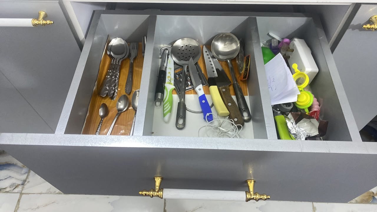 لسلام عليكم كاونتر للبيع خشب mdf تفصال نظيف جدا السنك متر و٤٠ والحوض جبير والملحق والكاونتر متر و٥٠ السطح مرمر 
بي باب صواني ومكان زيوت ومجرات مقسمه للملاعق اني مفصلته زاويه اساسا بعدين فصلته عادي فممكن يكون زاوية وممكن مفصول 
العنوان الدورة ال١٢٠
جماعة الوعود الكاذبة والي بس تستفسر ابتعدو


**إذا كنت صاحب هذا الإعلان وتريد حذفه لأي سبب، رجاءا أرسل رسالة إلى الدعم الفني**