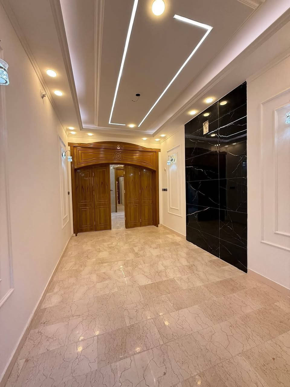 دارين 🏡2 مساحه الواحد 100م في حي السلام بل نجف للبيع 

يعني الي. يريد بيتين طبك هذني او يريد واحد هم ماكو مشكله 

موقعهم 📍 حي السلام مفتوح على شارع سلام غري و مفتوح على شارع ابو الدجاج

تفاصيل البيت 🏡 الخارطه الحديثه و 3غرف نوم فول vip
 للاستفسار اكثر عن العقار للاتصال يتوفر وتساب 

￼⁨
0780 789 4484

تابع الصفحه 📲🤝 كل العروض تلكوه بهذه البيج .
