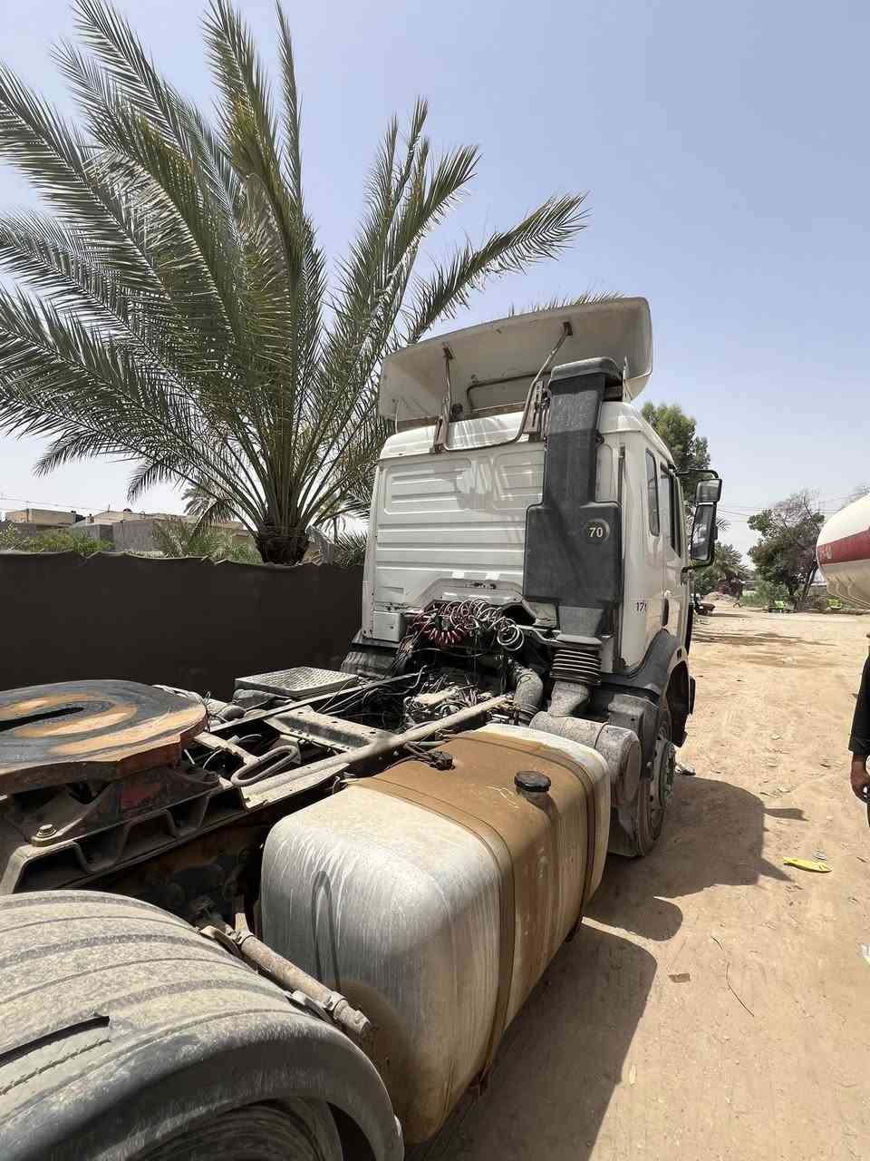 السلام عليكم تريله ألبي مديل 1990 لاستفسار
‭0781 533 0313‬رقم ‭0772 230 8297‬
