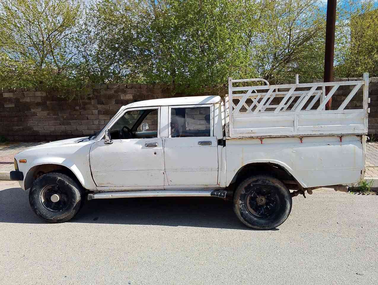 بيكم استاوت موديل 81
رقم نينوى انكليزي
السعر 28 وبي مجال
لتفاصيل اكتر اتصل ع
الرقم 
***********
