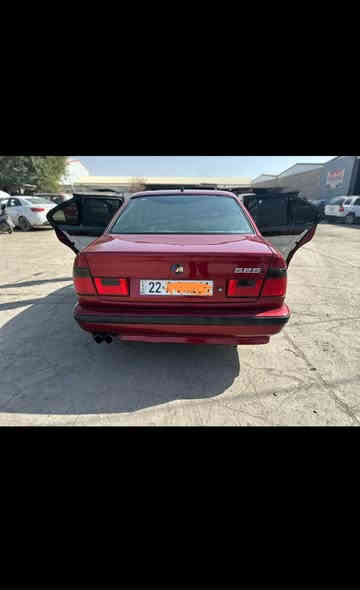 السلام عليكم للبيع BMW ٥٢٥ رقم أربيل دولي موديل ٩٢ محدث ٩٥ محرك مسكر عدل كير محرك حدادية مكفول صبغ عام جمالية السيارة احلى من الصور السعر ٨٠ وبيها مجال قليل مكان السيارة سامراء مكلف بالنشر الاتصال على الرقم ***********
