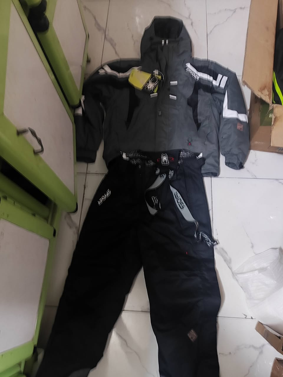 السعر 65 شامل توصيل قياس لارج


**إذا كنت صاحب هذا الإعلان وتريد حذفه لأي سبب، رجاءا أرسل رسالة إلى الدعم الفني**