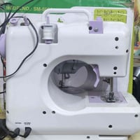 مكينة خياطة • جديدة • الماني