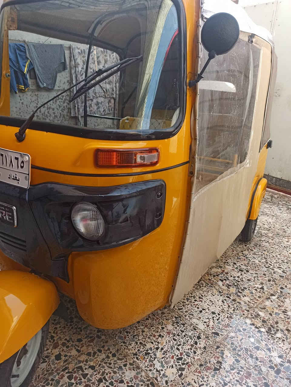 السلام عليكم للبيع تكتك موديل 2019 باسمي تحويل ثاني يوم بيها ضربه باللغد  معمره مكاني حي اور سبع قصور السعر 6250 وبيها مجال
***********
