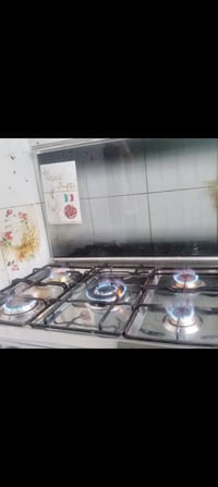 طباخ • شغال • نضيف