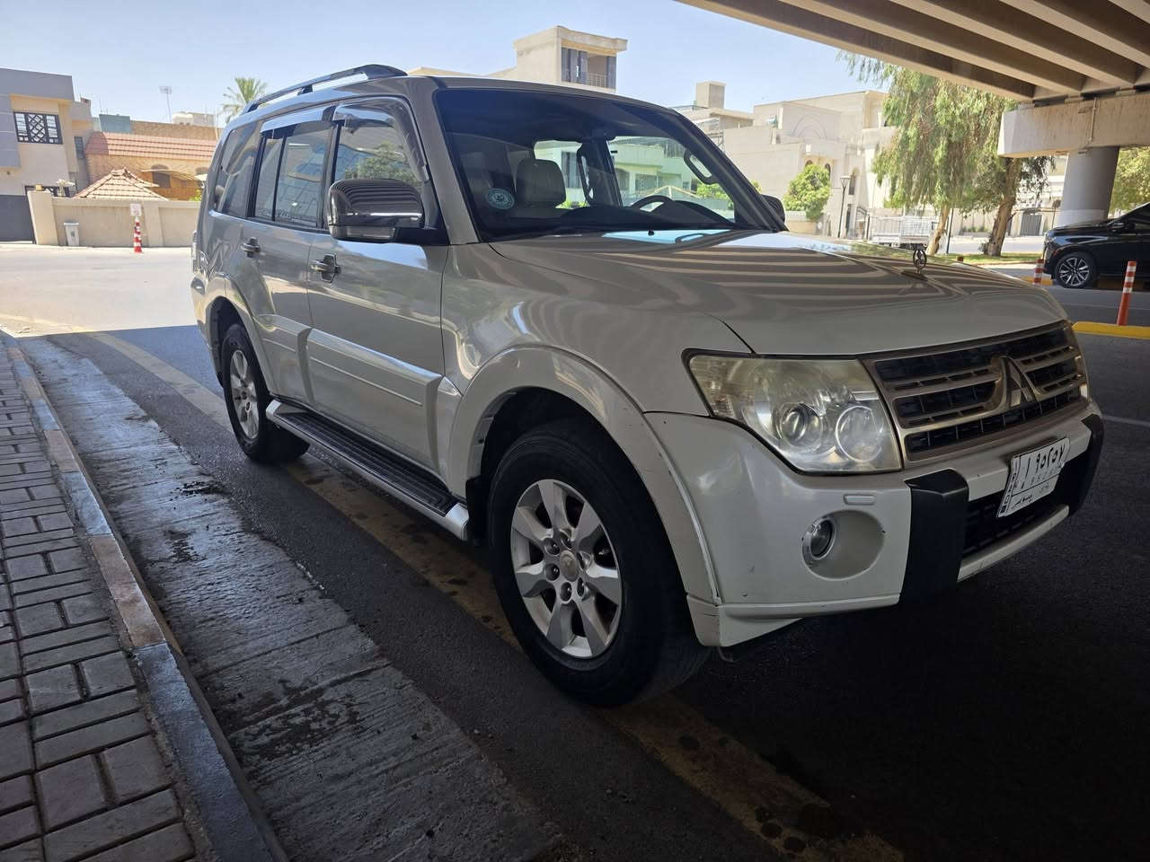 باجيرو ٢٠١٠ حبتور مكفوله
السياره فول العلامه الذهبيه مكفوله من الصبغ والحادث
موديل ٢٠١٠ 
معروفه مواصفات العلامه الذهبيه تجي فتحه جلد كراسي كهرباء ٧ راكب ٣ قطع تبريد فول للأخير
مكان السياره اليرموك
***********
السعر ١٢٨

