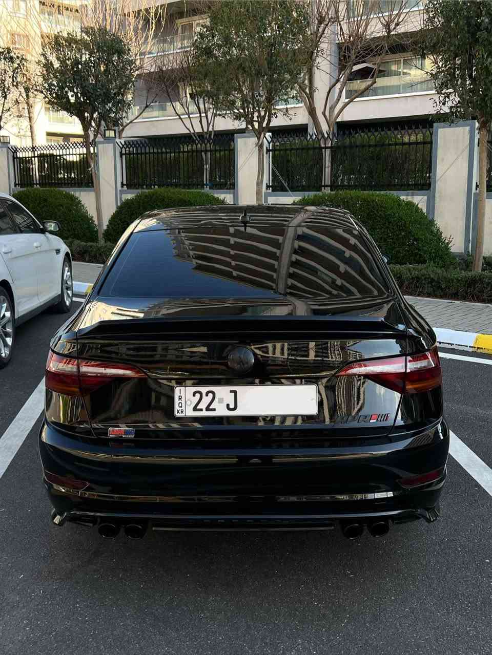 كوردی / عربی 
‎بسم الله الرحمن الرحيم
Jetta 2019 SE GLI body kit 
سەیارەیەکی جوان و گەنجانە و کەممەسرەف 
سەنەویو ڕەقەم تازیە تەحویل  غەرامە بە شەرت
مەکینە ٤ پستۆن ١.٤ تۆربۆ زۆر بەقوەت و مەرغوب
گێڕ و مەکینە و ڕادێتەرو تەبرید هەموی بەشەرت 
سڵانسای کۆنترۆڵی بۆ داندراوە سەوتێکی ڕاقی هەیە 
دفیوزەر و ویلی BBS ی لەسەرە و تایەی تازەیە
تازە کامل سێرڤس کراوە بانص و ڕۆن و هایدرۆلیک 
پێشو پشت کەپسە و ئێرباگ نەتەقیوە ✅
 ٨٢هەزار ڕۆیشتوە …

نرخ  💵(( 145 ))💵 وەرەقە و معامەلە 

مواسەفات SE واتا 
پانۆراما و بەصمە و شەغال و برێک بەصمە 
کوشن جلد و ٤ کوشن و سوکان هیتەر و کارەبا 
٣٦٠ دەرەجە ڕادار و   حاسە و ئیمرجێنسی برەیک
شاشە کامێرە و نزامی CarPlay و android 
لایت پێش و دوا کامل لید و لایتو عەتەری GLI 
سوکان جلد و ڤۆلیۆم و دیاری کردنی خێرایی 
زۆر مواسەفاتی تر …

رەقەم شانصی : 3VWC57BU8KM195723
 
دەرگاو چەمەلغی پێشەوەی سەکن بۆیاخە لەگەڵ پەڵەیەک تەعدیل سارد بێ ناو بێ ئێرباگ 
لە ڕەسمی دەعمەکەیا دیارە 

ڤیدیۆی کاملی سەیارەکەم لایە کڕیار داوا بکات ✅

📍شوێن : سلێمانی 

***********☎️
ڤایبەر و واتسئاپی لەسەرە 

————————————————————
جيتا موديل ٢٠١٩ فئة SE  و محدث GLI 
ماشاءالله سيارة شبابية و اقتصادية و قوية 
سنوي و رقم جديد و تحويل مباشر و غرامة بشرط 
محرك ٤ سلندر ١.٤ تيربو قوي و اقتصادي و مرغوب 
كير و محرك و تبريد و راديتر حجر بيئة كل بشرط 
و عليه صوت اكزوز  عن طريق ريموت كونترول 
و علية  دفيوزةر و سبويلر و ويل BBS و تايرات جديد 
سوينا كامل سيرفس بانص و زيت محرك و هيدروليك 
بجم كبس حادث خفيف بدون دواخل بدون ارباك
 ٨٢ الف ماشي ….

سعر 💵(( 145 ))💵 ورقة و بيها مجال 

مواصفات: SE يعني 
سقف بانوراما و بصمة و تشغيل عن بعد 
كشن جلد و كهربائي و ٤ كشن و ستيرن تدفئة 
٣٦٠ درجة رادار و حساس و  امرجينسي بريك 
شاشە و کامیرا و نضام کمبیوتر CarPlay &android 
لايت امامي و خلفي كامل ليد و جمبر و لايت GLI
ستيرن جلد و تدفئة و فوليوم و تحديد سرعة 
بعد هواي مواصفات…

رقم شاصي: 3VWC57BU8KM195723

بجم كبس و بيها حادث خفيف ارباكات سليم
باب و جاملخ امامي سكن صبغ و شبر بارد بدون دواخل  مبين في صور حادث 

عندي فيديو كامل سيارة شراي آطلب و تدلل ✅

📍عنوان: سليمانية 

***********☎️
فايبر و واتساب موجود السليمانية, العراق
