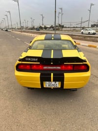 جالنجر SXT • ٣٦٠٠ • لون ليموني