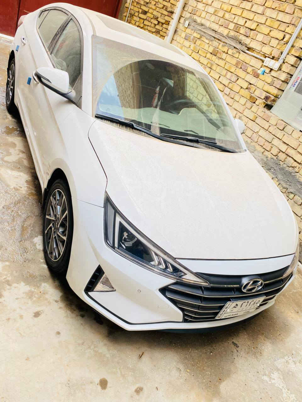 السلام عليكم اخوان النترا 20 خليجيه فول واحد على واحد رقم بغداد انجليزي وليس الماني مقفوله عدا شخط قد اصبع والدعاميه الخلفيه مبدله اصليه ماشيه 129 ما بيها نقص برغي‏‪***********‬‏السعر 164
