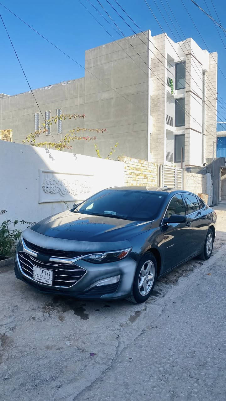 سلام عليكم ماليبو 2018 موصفات LT سياره حلوه صور حادثه موجوده بلمنشور  تخم تاير جديده  باقي تفاصيل ***********  سعره 100 وبيها مجال سياره حلوه وجاهزه
