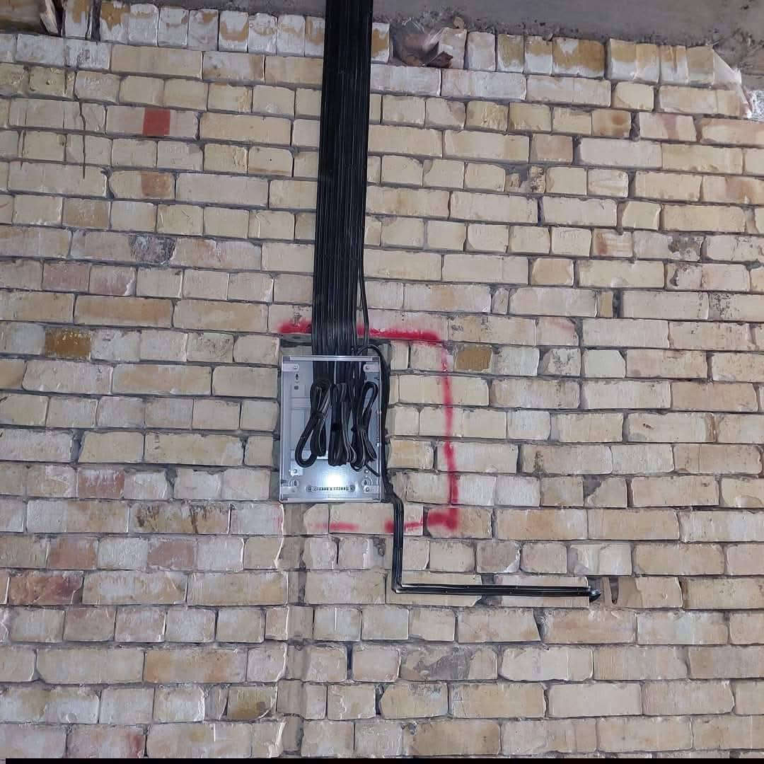 السلام عليكم تأسيس كهرباء بوري سيمنز عمل بوردات سيطرة صيانة الدور عمل درجة اولى العمل داخل النجف والكوفه للأستفسار ***********📞
