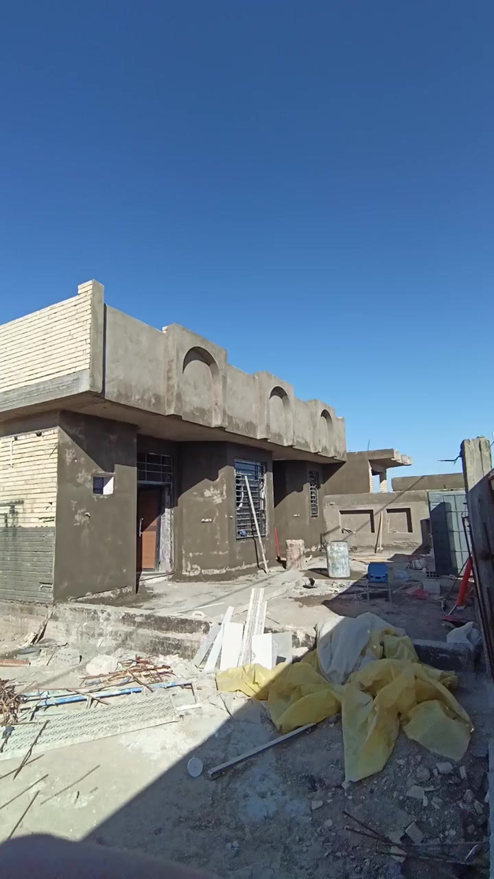 السلام عليكم
لباخ متفرغ اسمنت وجص وبورك
اسمنت خشن وناعم المتر 6ونص
جراره ونثر 6ونص
سقل ب6
تشميع داخل وخارج 2500
لط وجص 5
***********
