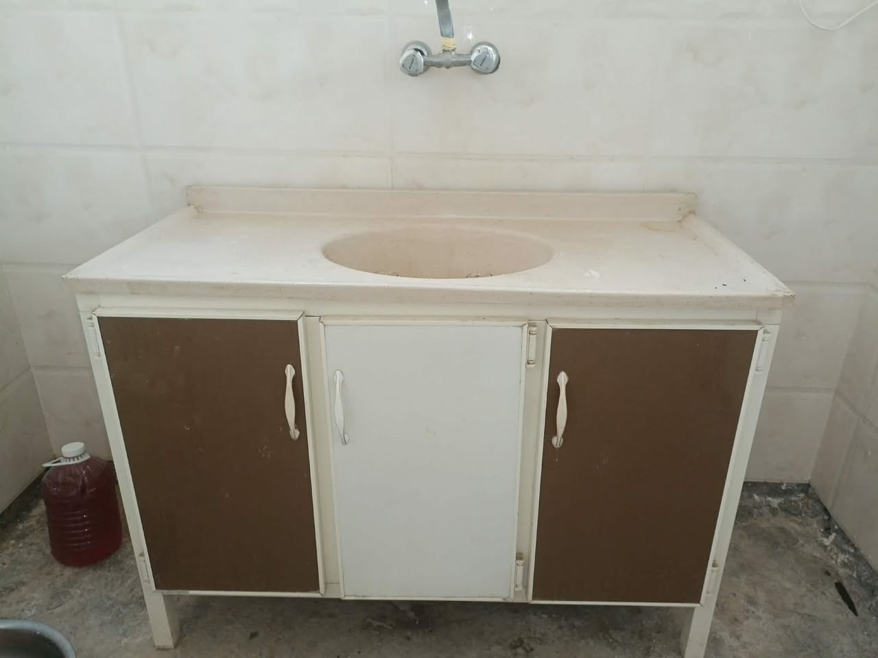 كاونتر ٣قطع حطاطه سنك مرمر نضيف السعر ٢٥٠بي مجال
العنوان الخالدية 
 ***********
