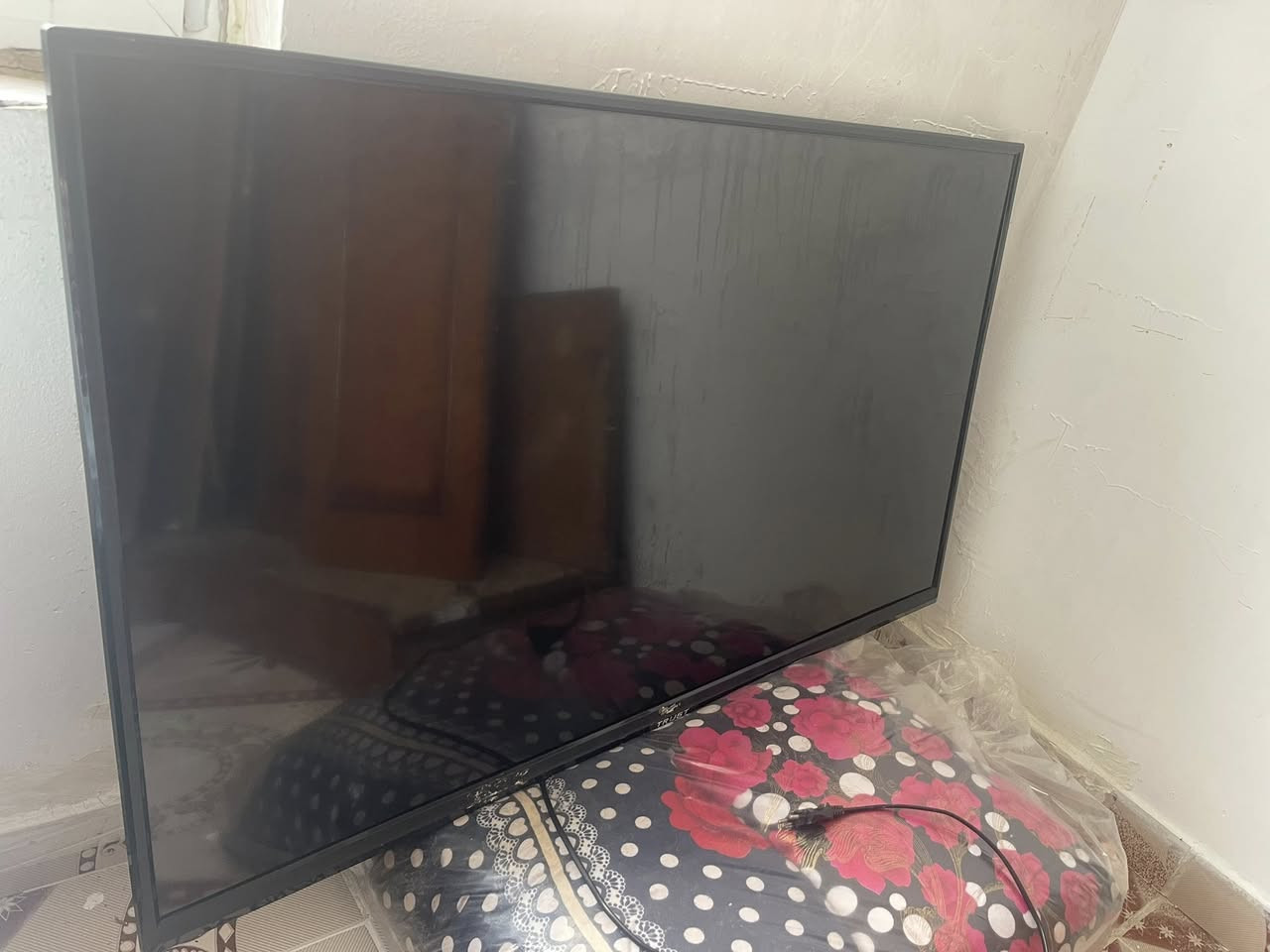 بلازما للبيع 
نضيفه اي ضرر مابيها
للاستفسار***********
