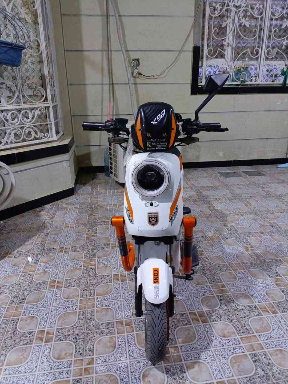 السلام عليكم دراجه شحن 2025x900
دراجه جديده بمعنى الكلمه ماصارله سبوع من ماشيه
 دراجه ماناقصه اي شيء دراجه مكفوله
كلشي بيهه شغال هورن دبل اشاره لايت عالي وناصي بريك امامي وبريك خلفي تتقفل وتتفتح وبيهه بصمه وسويج
السعر 550 وبيهه مجال حك الجيه
رقم الهاتف ***********
