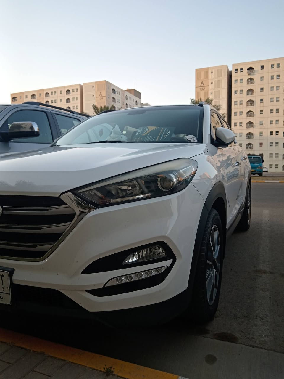 السلام عليكم
توسان خليجي 2018 للبيع 

محرك دوش 2000

بأسمي رقم بغداد 

سنويه 2028

بنوراما 

تبريد قطعين 

ماشيه 83 الف

بقيه المواصفات معروفه

مكاني بغداد مجمع بسمايه 

السعر 175 وبيه مجال للشراي 

واتساب ***********
