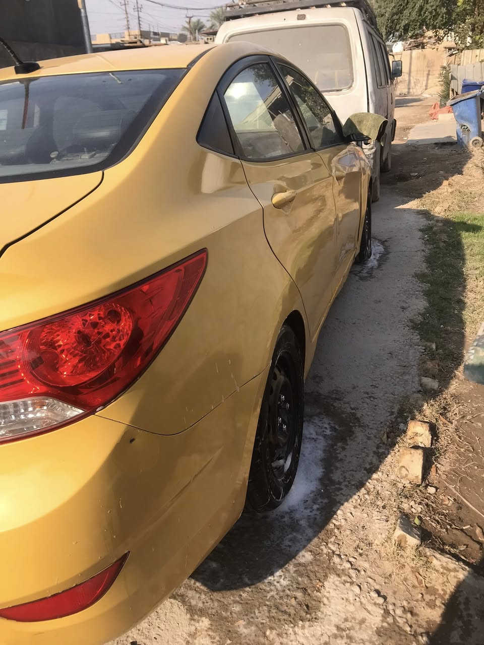 السلام عليكم
اكسنت للبيع فقط 2012/رقم بغدادانكليزي

حادثه جاملغ بدون دواخل راجع نفسه

محرك جي دي اي تعبان بيه تنقيص /صدر جديد قبل سبؤع مبدله السعر 72وبيه مجال ‏***********‬‏
