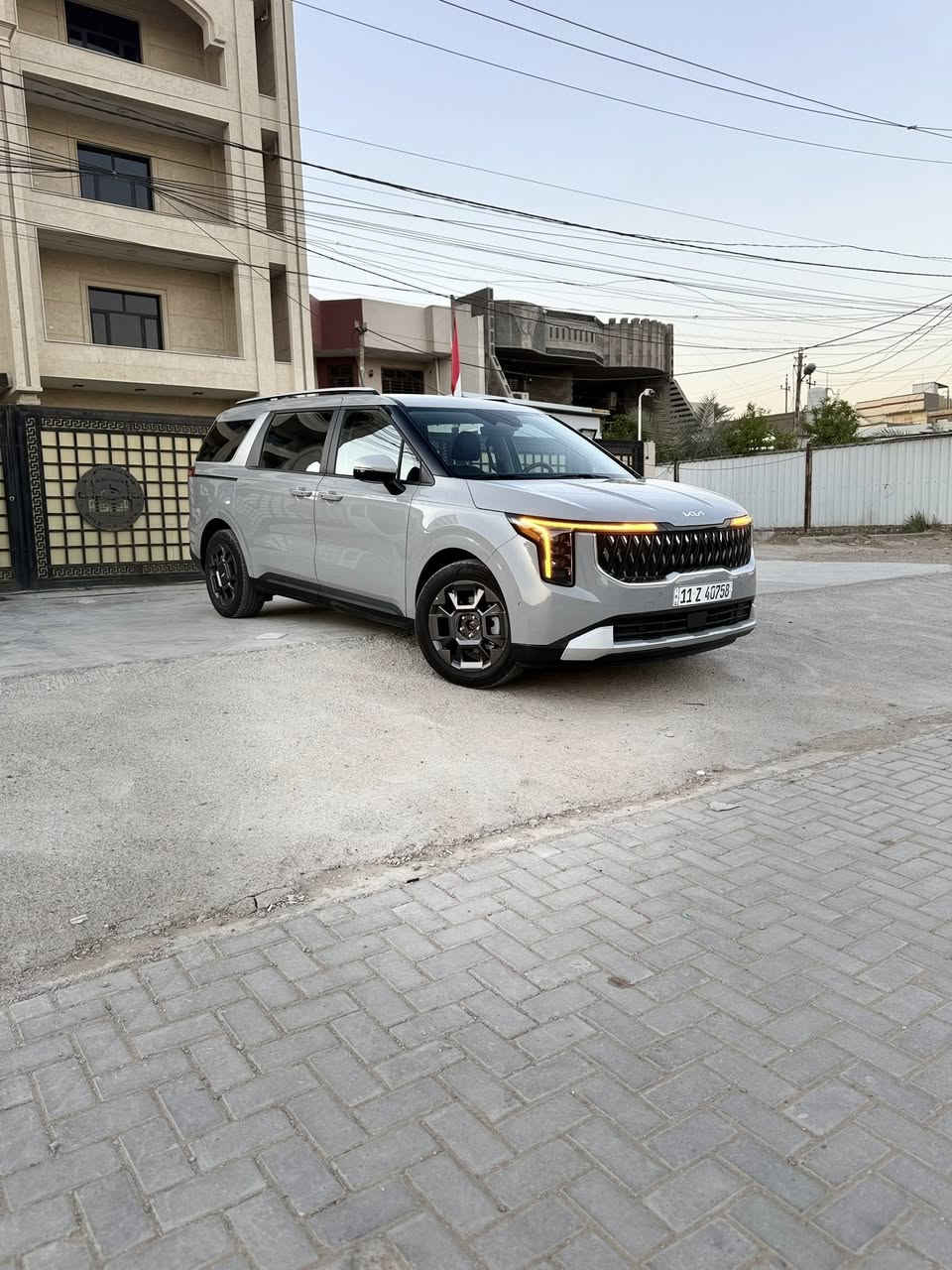 السلام عليكم شباب كيا كرنفال 2025 EX وارد امريكي 

‏Kia Carnival EX 2025 1.6 TURBO 

                  حجم المكينه : 1.6 تيربو + هايبرد هجين

         المسافه المقطوعه : 7000 ميل   

الضرر : صبغ جاملغ خلفي يسرا فقط 
            وتبديل باب سلايت يسار نفس الون

حالة الايرباك : برده فقط

#مواصفاتها 

1.شاشه 

2.كامرا + كامرا داخليه

3.بصمه

4. نظام ايكو + سبورت

5.ويل كب 

6. تشغيل عن بعد

7.حساسات خلفي امامي

8.بيبان كهرباء

9.لايتات لد

10.لايتات زنون

11.بكلايتات لد

12.اشاير بالمري

13.رادارات 360

14.كشنات جلد

15.ثلاث قطع تبريد

16.هيترات بالكشنات 

17.هندبريك بصمه

18.شحن وايرليس

19.هيتر بالاستيرن

20.كشافات 

21.تحديد مسار

22.كشنات كهرباء

23.كشن السايق ميمري

24.تحديد مسار

#السعر : 300$ و بيه مجال

تفاصيل اكثر هذا رقمي ☎️ ***********تحياتي 

مكان السياره بغداد الزعفرانيه
