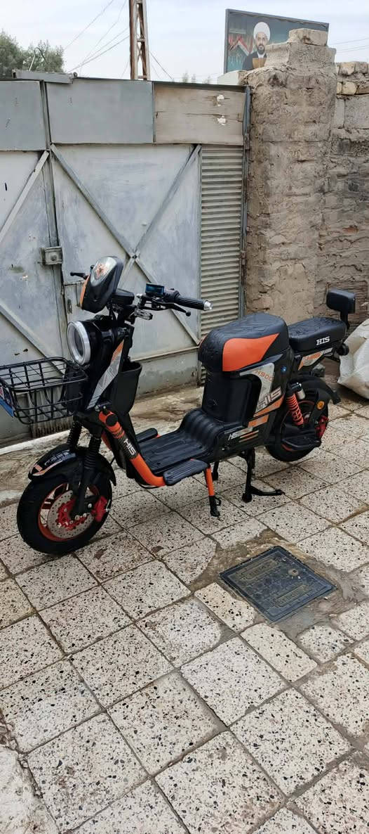 دراجه شحن مكفوله من كلشي الدراجه جديده قبل شهر اخذتها سعر خاص هذا رقم بي واتساب ؤاتصال
***********  ارد ع رقم و الواتساب فقط
