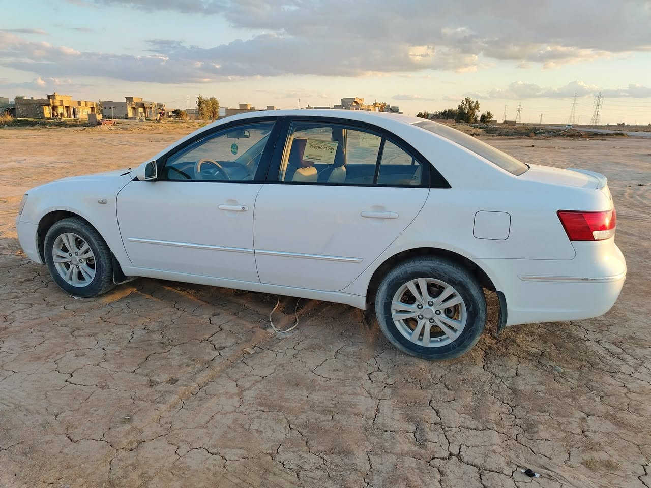 مكلف بالنشر
سوناتا موديل 2009 خليجي 
رقم صلاح الدين سنويه مانافذه
ضررها باب +جاملغ
محرك كير شرط مامفتوح
السياره جاهزه ونظيفه
السعر 113 وبيها مجال مكاني الشرقاط 
للاستفسار ***********
