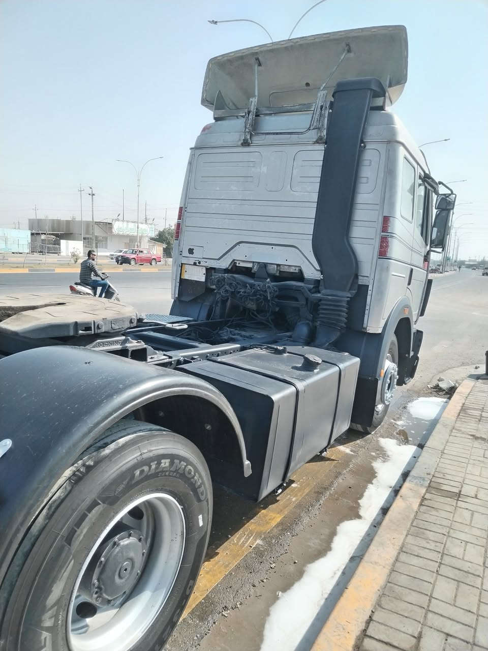 السلام عليكم بسبب الوعود الكاذبة سيارة البي مارسدس موديل 1992 حجم 44 كير برميل تخم تاير سيارة جاهزة للعمل سنوية قلاب لغاية 2028 بأسمي تحويل ثاني يوم سبرنك السيارة للاتصال ***********
