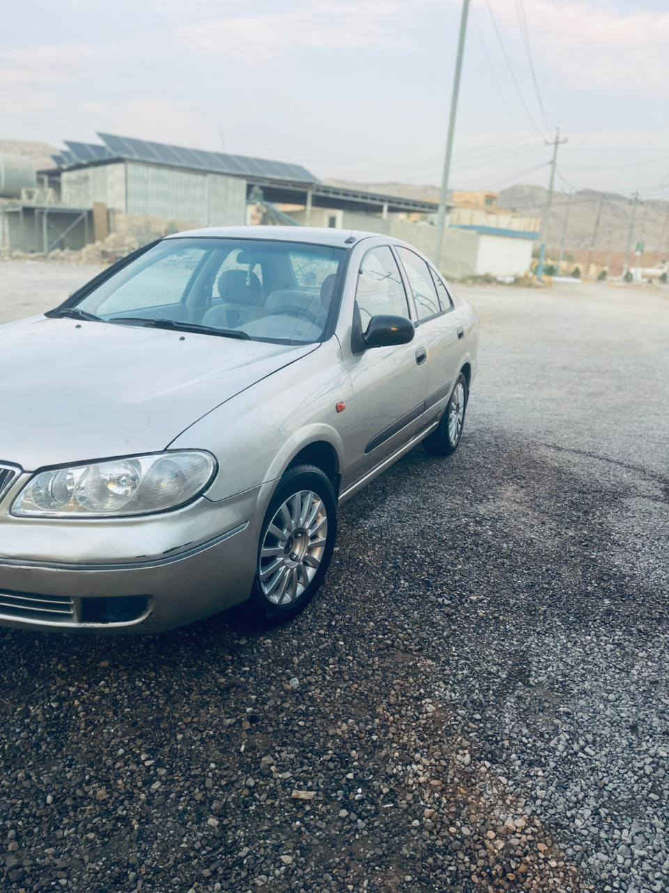 نیسان سەنی یابانی بۆفرۆشتن  سەیارەکە ینیو بۆنیتی بۆیاخە  کەمێک ناوی گرتوە؟
سەیارەکە سەنەوی تا بیست و حەوتەو 
لەزگەی  پێوە سوتاوە من بە شەرتی ئەوەی نادەم کە لەزگەکەی لێبێتەوە دەشتوانی بۆ خۆت لێی بکەیتەوە   
سەنەوی بە ناوی خۆمە 
سعری 85وەرەقەو معامەلە   
شوێن کۆیە 
***********
***********
