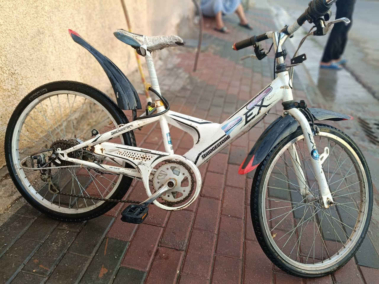 السلام عليكم ورحمة الله وبركاته بايسكل للبيع مثل ما موضح بلصوره  السعر 80.  وبي  مجال مكان كربلاء.       حي العامل 
*********** بي واتساب
