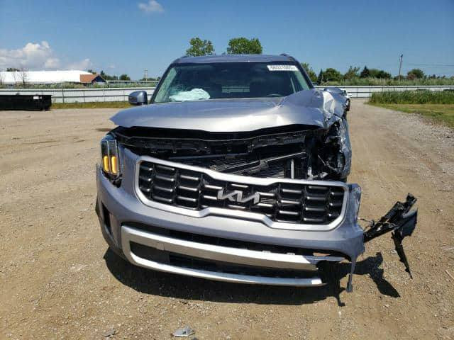 السلام عليكم 
تيلوريد 2024 وأريد أمريكي السياره ضربته موضحه بالصور  وانته شوفه رادارات من كل الجوانب تحديد مسار تحكم استيرن توقف ذاتي 7 راكب حجم المحرك 3800 رقم ذي قار الجديد كله شغال والسياره جديد بمعنى الكلمة تجي وتشوف بعينك عنوان السياره ناصرية سوق الشيوخ 
السعر 245وبيها مجال بسيط ***********

م/ السياره كتاب شهداء
