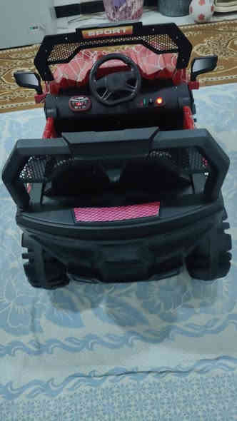 سياره اطفال حجم كبير كلش شرط الشغل تحتاج باتري بس السعر 110وبيها مجال  العنوان الزبير دور الدواجن***********
