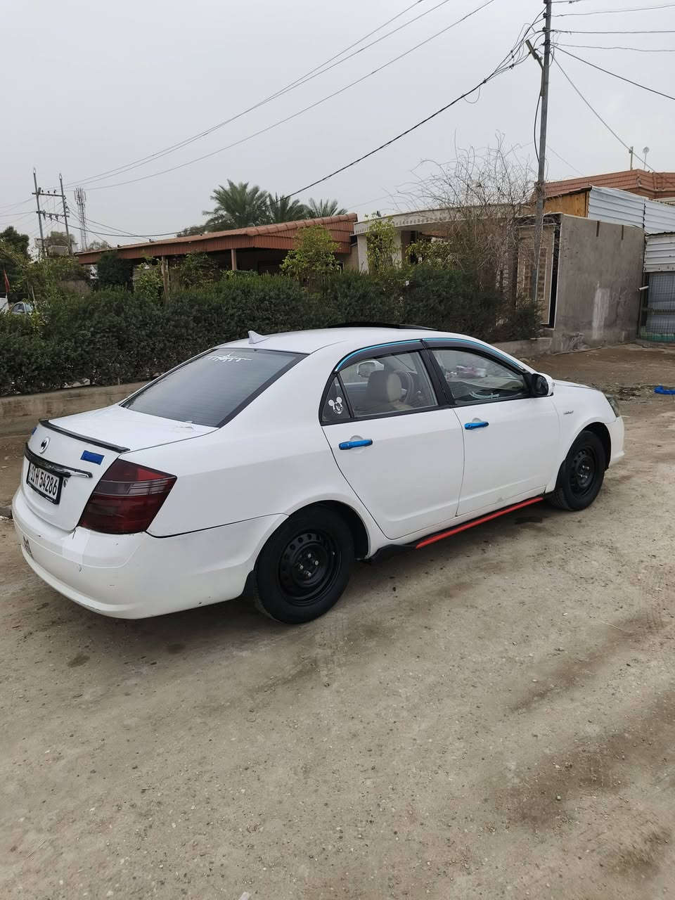 موبل 2013 رقم  بغداد النكليزي سياره نظيفه كير محرك حداديه تخم تاير قبل اسبوع تبريد ثلج شاشه وكامره وحساس خلفي ترايك 160 شرط  بيهه باب مبدل اثر ضربه دراجه شكت الباب وتبدلت سعر 50  وبيهه مجال بسيط مكاني بابل  ***********
