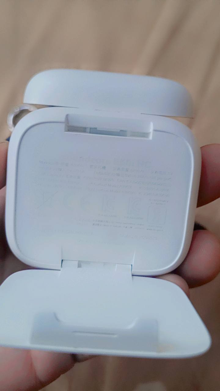 سماعه بلوتوث soundcore R50i NC سماعه نضيفه ولعزل بيهه فلولل مصارلهه هواي وستعمال قليل وشحن بيهه يطول يوم كامل ما عده القاعده مال سماعه تطول ٤٨ ساعه السماعه صارت عليه هيه ولحافضه ٥٠ رايدهه ٣٥


**إذا كنت صاحب هذا الإعلان وتريد حذفه لأي سبب، رجاءا أرسل رسالة إلى الدعم الفني**