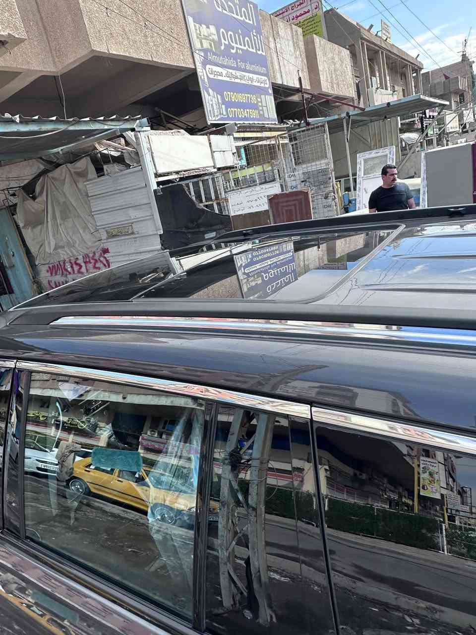 سلام عليكم 

جيب هايبرد موديل  23 امريكي للبيع 

بتره 5 مقعد 

رقم بغداد سنويه جديده 

ولسنوار موجود بلمنشور 

فول 3 شاشات بنوراما السياره نضيفه مبيه اي نقص ماشيه 57 حقيقي مكانه السيديه قطر الندى ومكلف بنشره
 السعر 270 ورقه 

 ***********
